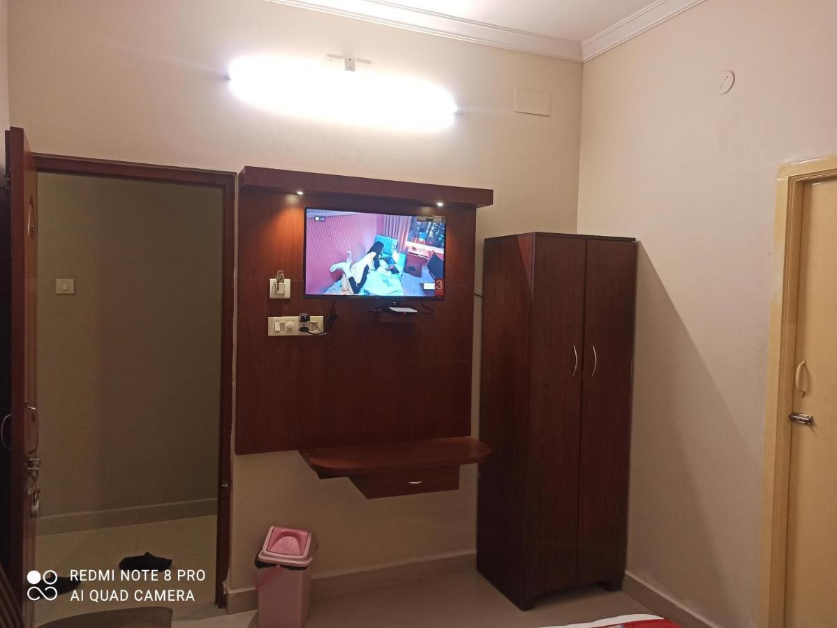 Hotel I-Way Residency Perungudi チェンナイ エクステリア 写真