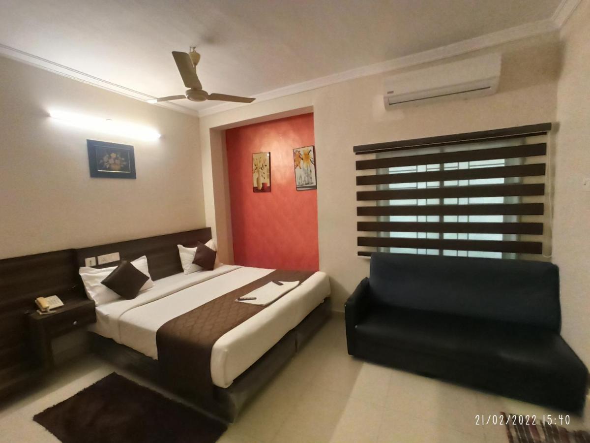 Hotel I-Way Residency Perungudi チェンナイ エクステリア 写真