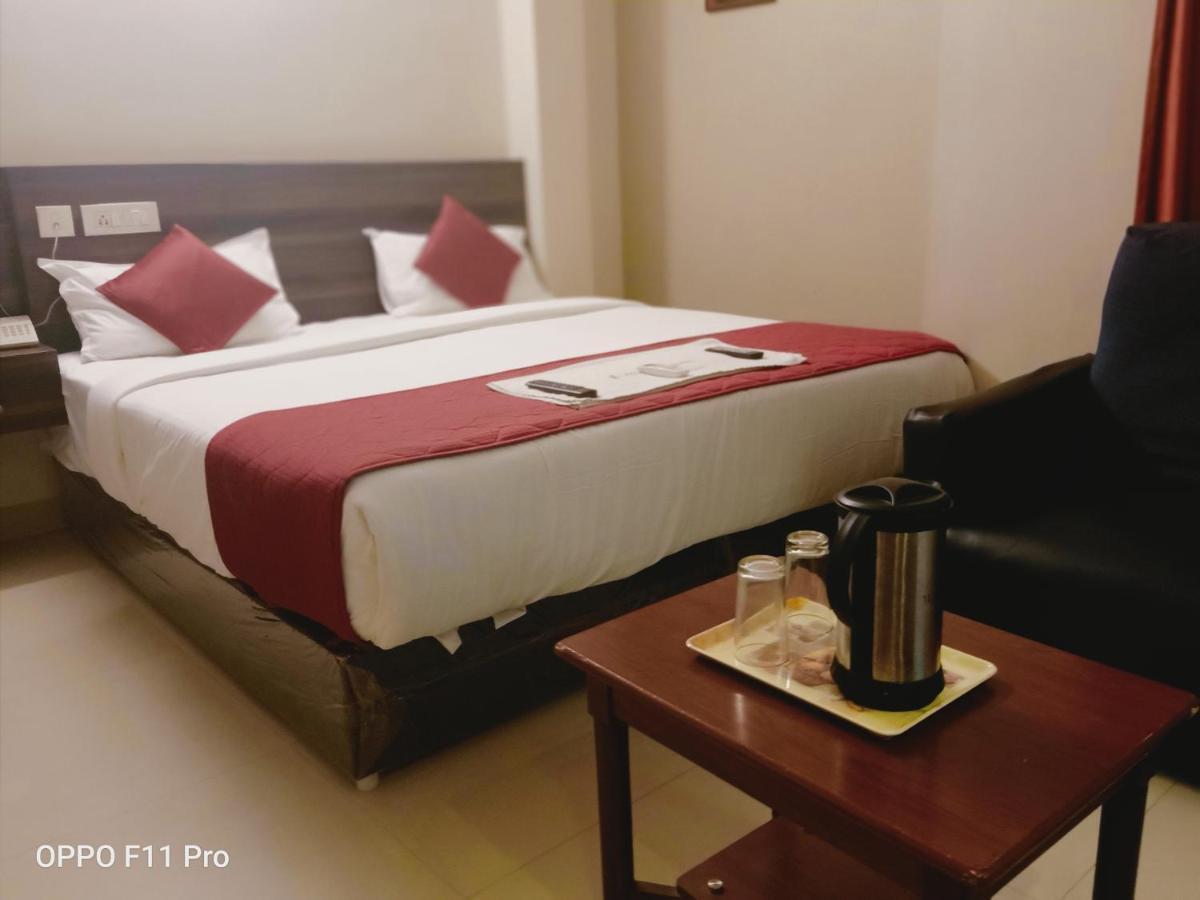Hotel I-Way Residency Perungudi チェンナイ エクステリア 写真